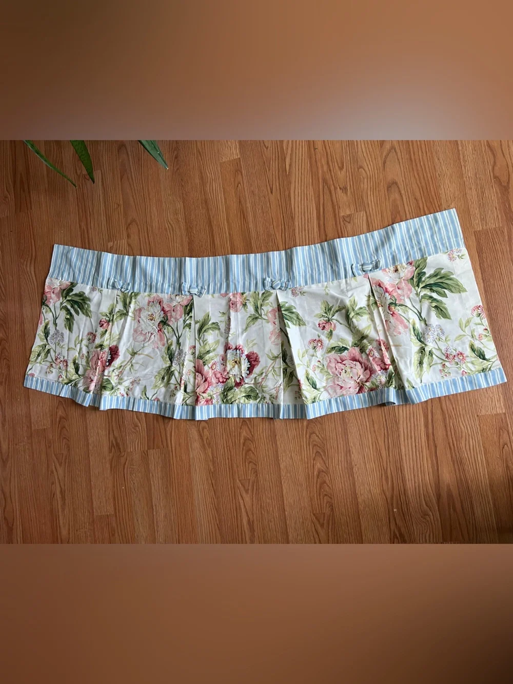 Waverly Striped Floral Valance Rod Pocket